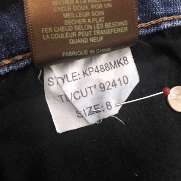 Kut from the Kloth / medium wash straight jeans - Picture 6 of 6